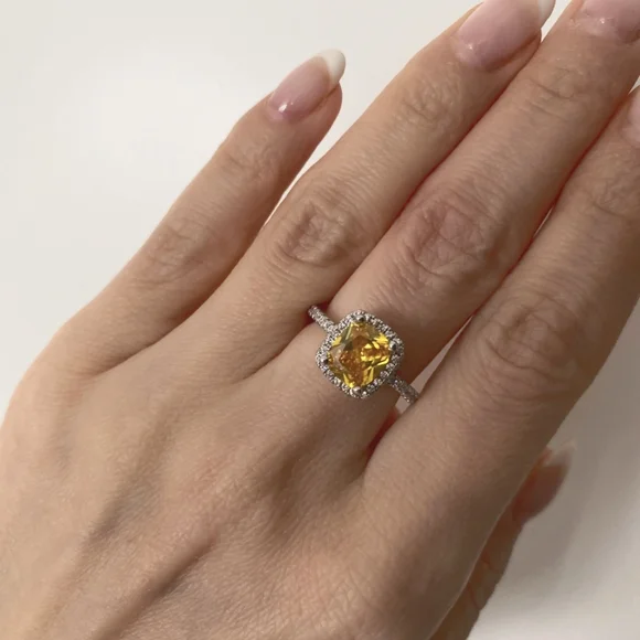 New Chic Rectangle Amber Color Diamond Ring - Picture 4 of 4